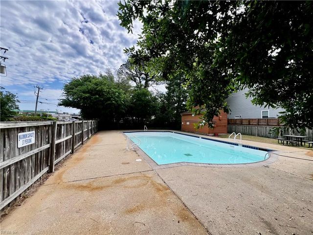 3062 Cape Henry CT, Virginia Beach, VA 23451