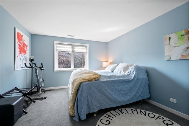 1695 2nd Street 305, Highland Park, IL 60035