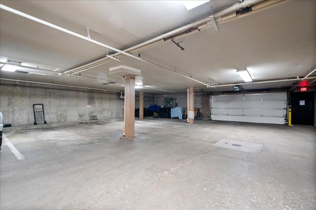 1695 2nd Street 305, Highland Park, IL 60035