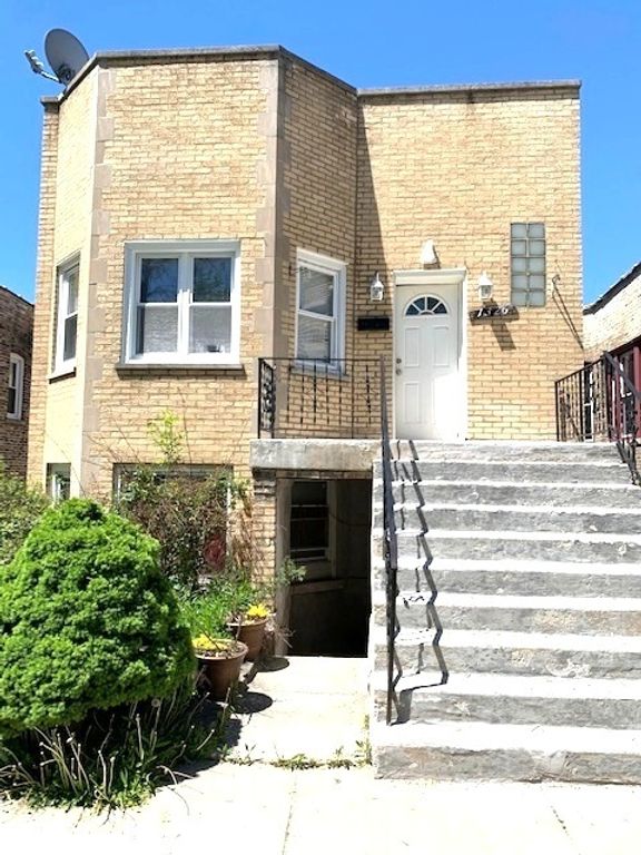 1326 S 59th Avenue, Cicero, IL 60804