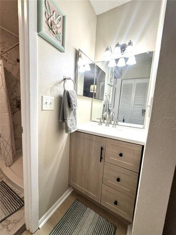 7249 PARKSIDE VILLAS DRIVE N, St Petersburg, FL 33709