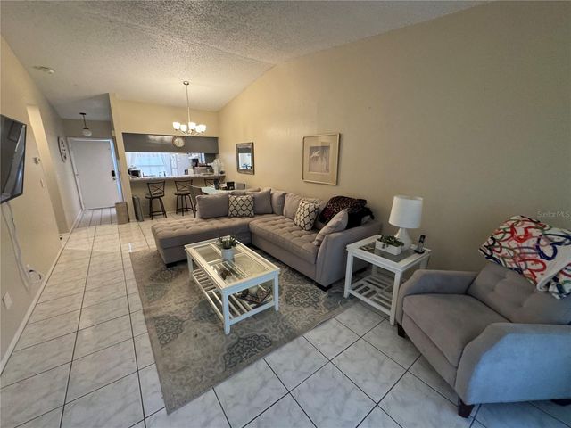 7249 PARKSIDE VILLAS DRIVE N, St Petersburg, FL 33709