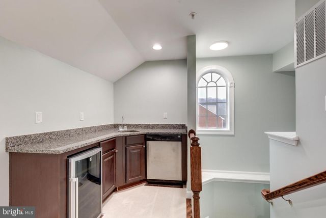 1025 IRONWOOD LN, Hanover, MD 21076