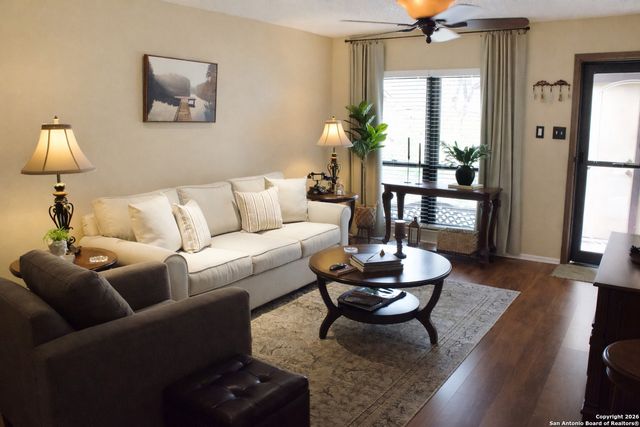 1310 Bayou, San Antonio, TX 78245