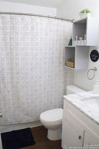 1310 Bayou, San Antonio, TX 78245