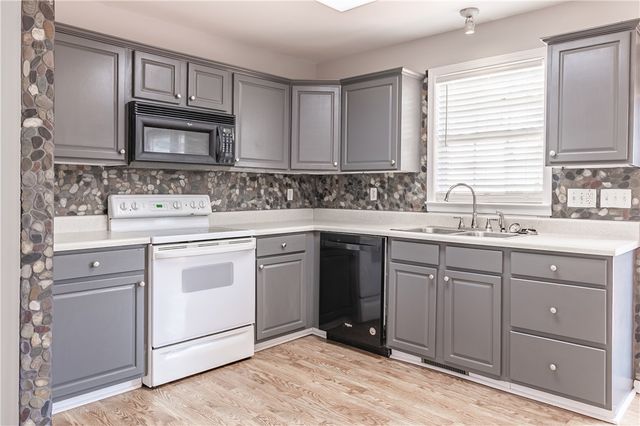 301 Stallion Road, Greenville, SC 29617