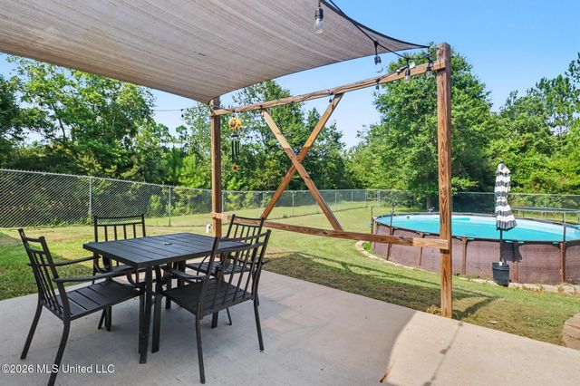19350 Fenton Dedeaux Road, Kiln, MS 39556