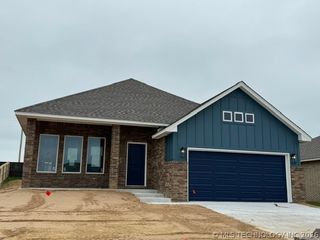 206 S 26th Street, Collinsville, OK 74021