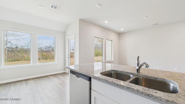 159 Cottage Cove Drive, Maurice, LA 70555