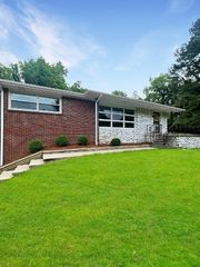 162 Church St, Dover, TN 37058