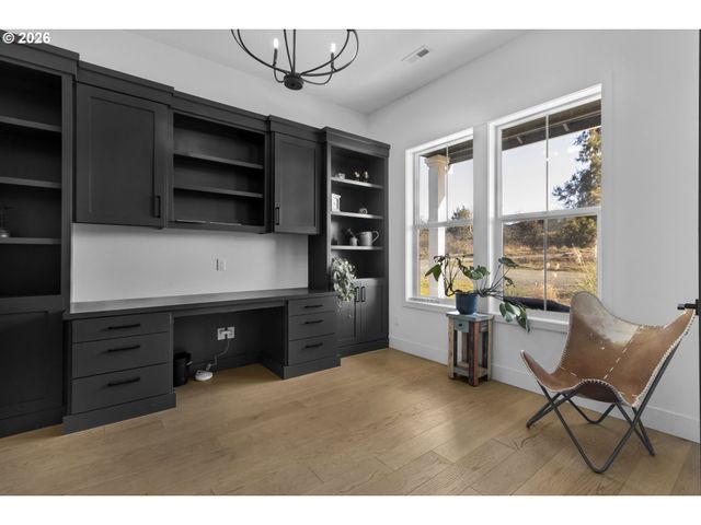 6550 Ne MEMORY Ln, Yamhill, OR 97148