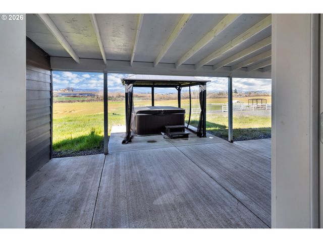 6550 Ne MEMORY Ln, Yamhill, OR 97148