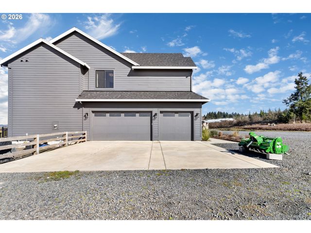 6550 Ne MEMORY Ln, Yamhill, OR 97148