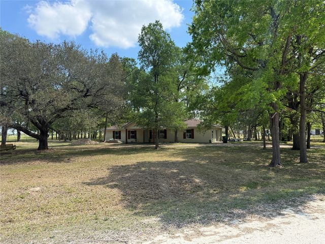 1139 County Rd 403, Anderson, TX 77830