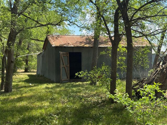 1139 County Rd 403, Anderson, TX 77830