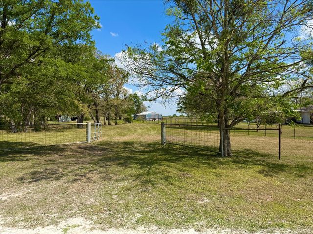 1139 County Rd 403, Anderson, TX 77830