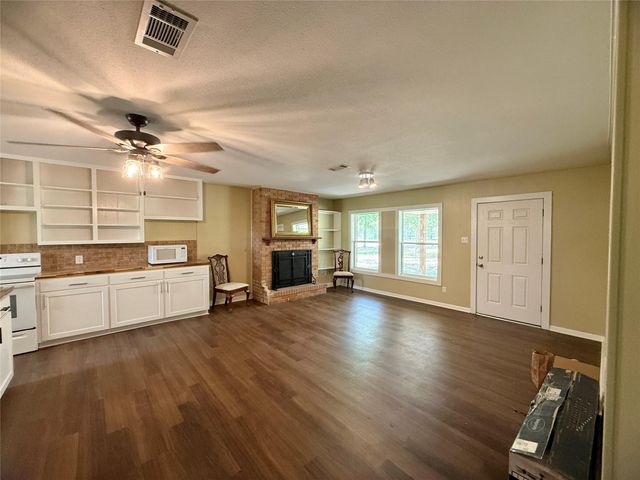 1139 County Rd 403, Anderson, TX 77830