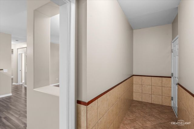 8814 CONCORD Lane H, Justice, IL 60458