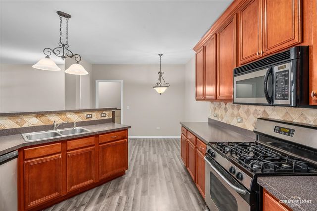 8814 CONCORD Lane H, Justice, IL 60458