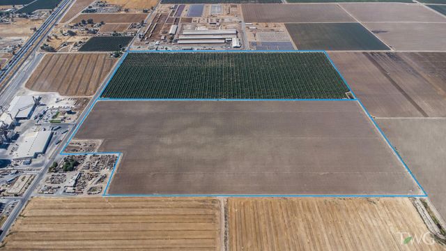 Rd 120, Pixley, CA 93256