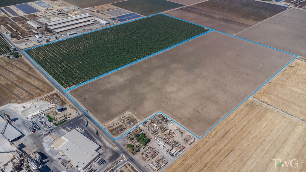 Rd 120, Pixley, CA 93256