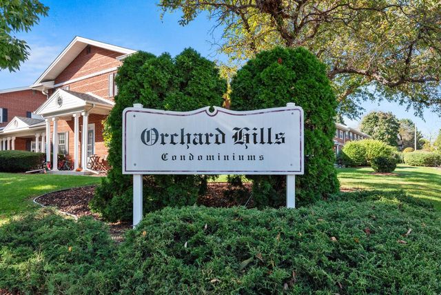 3129 S 122nd STREET #18, West Allis, WI 53227