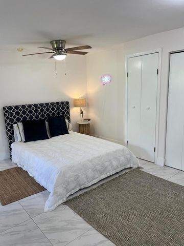 735 NE 37th Street B, Oakland Park, FL 33334