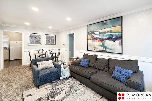 627-629 N 41st Street, Omaha, NE 68131