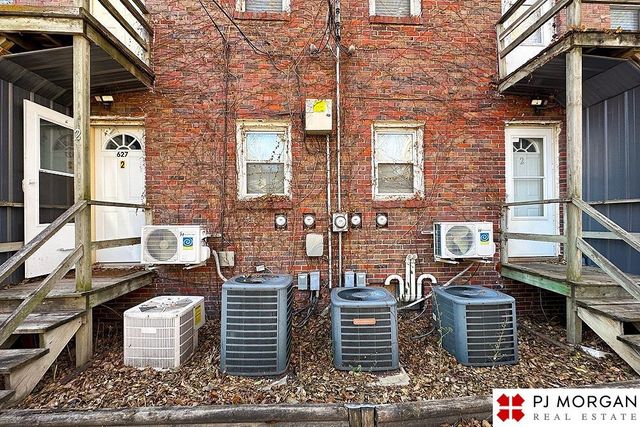 627-629 N 41st Street, Omaha, NE 68131