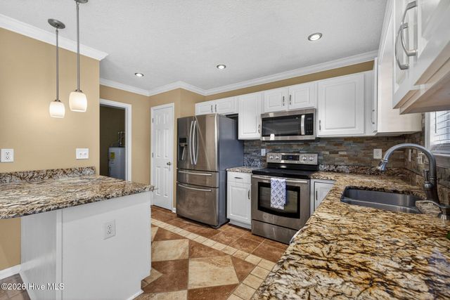 2800 White Road, Wilmington, NC 28411