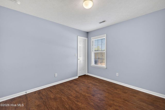 2800 White Road, Wilmington, NC 28411