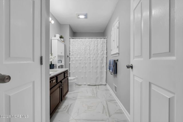 1870 Breakers Drive, Manahawkin, NJ 08050