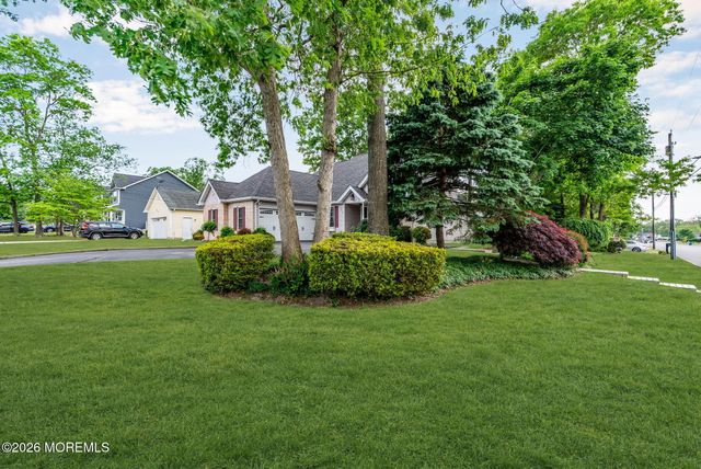 1870 Breakers Drive, Manahawkin, NJ 08050