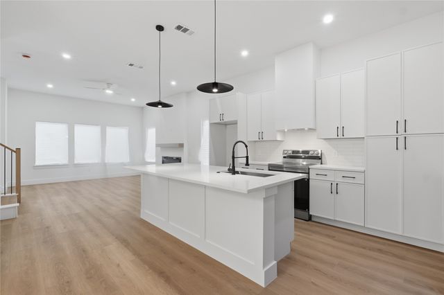 2515 Macon Street, Dallas, TX 75215