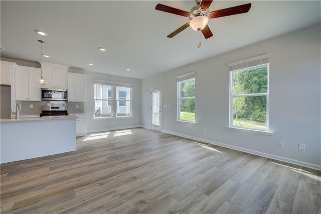 275 Abbotts Crossing Circle, Conyers, GA 30094