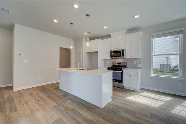 275 Abbotts Crossing Circle, Conyers, GA 30094