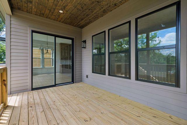 905B Potter Ln, Nashville, TN 37206
