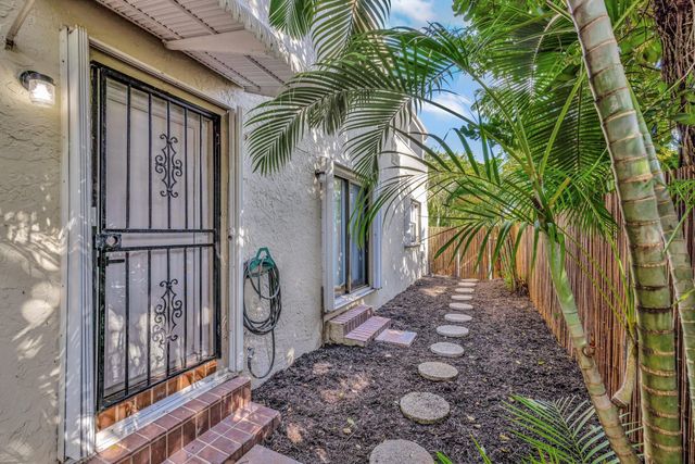 415 SW 7th Ave 415, Fort Lauderdale, FL 33312