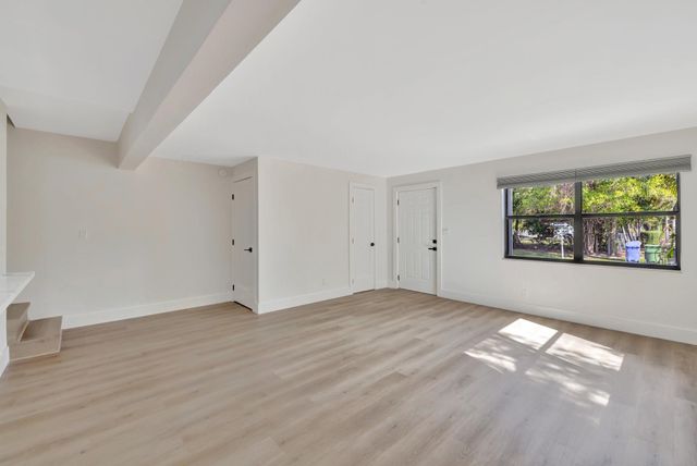 415 SW 7th Ave 415, Fort Lauderdale, FL 33312