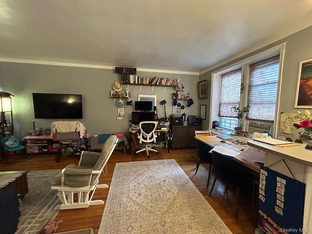 118-11 84th Avenue 418, Kew Gardens, NY 11415