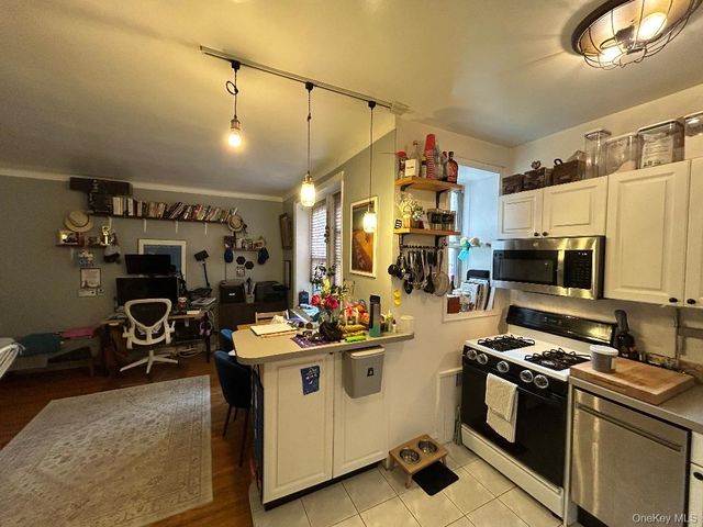 118-11 84th Avenue 418, Kew Gardens, NY 11415