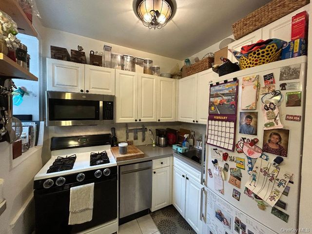 118-11 84th Avenue 418, Kew Gardens, NY 11415