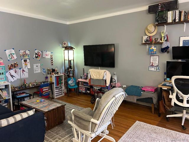 118-11 84th Avenue 418, Kew Gardens, NY 11415