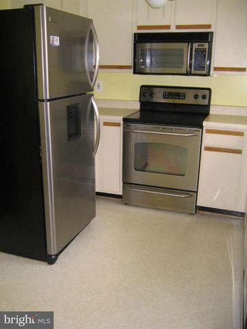 8444 GEORGIAN CT, Manassas, VA 20110