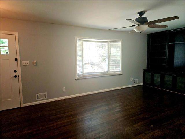 3175 Foxwood Trail, Smyrna, GA 30082