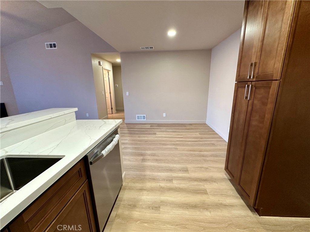 Image 18 of property listing at 10432 W Briar Oaks E, Stanton, CA 90680