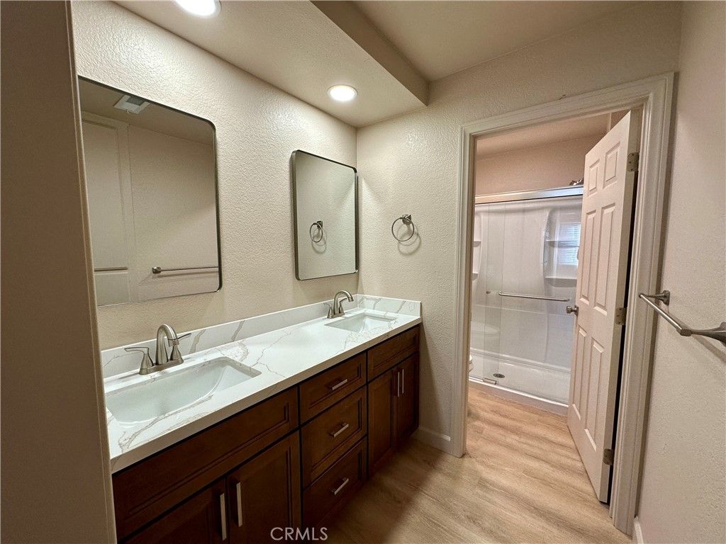 Image 25 of property listing at 10432 W Briar Oaks E, Stanton, CA 90680