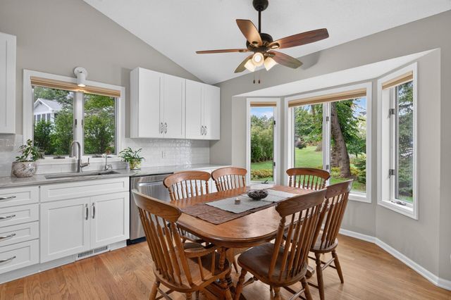 7948 Blanchard Way, Inver Grove Heights, MN 55076