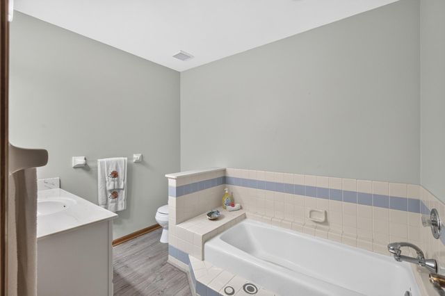 7948 Blanchard Way, Inver Grove Heights, MN 55076