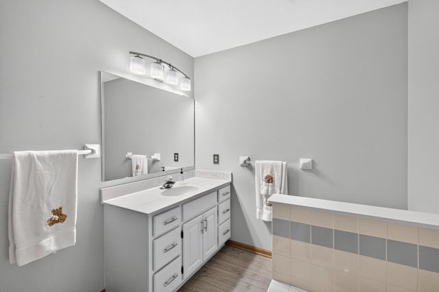 7948 Blanchard Way, Inver Grove Heights, MN 55076